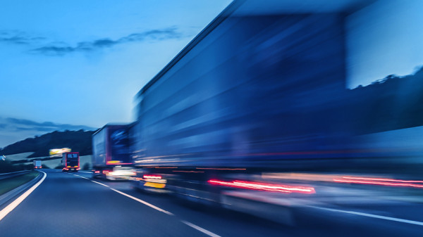 LKS auf Autobahn für die Timocom Referenz