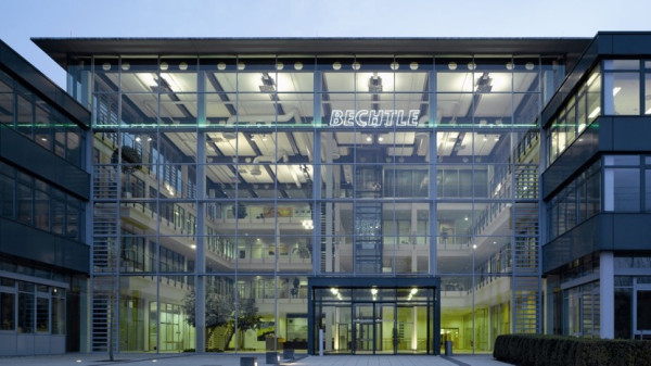Bechtle Gebäude für die Referenz